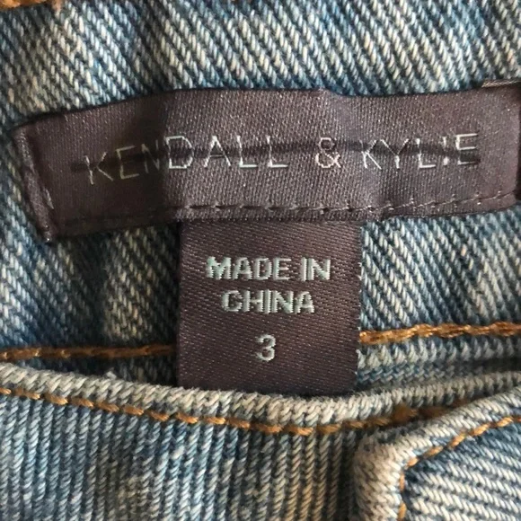 Kendall & Kylie denim shorts size 3 - Picture 5 of 5